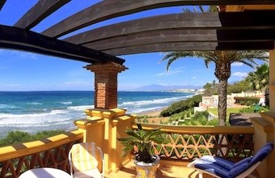 Frente a la Playa